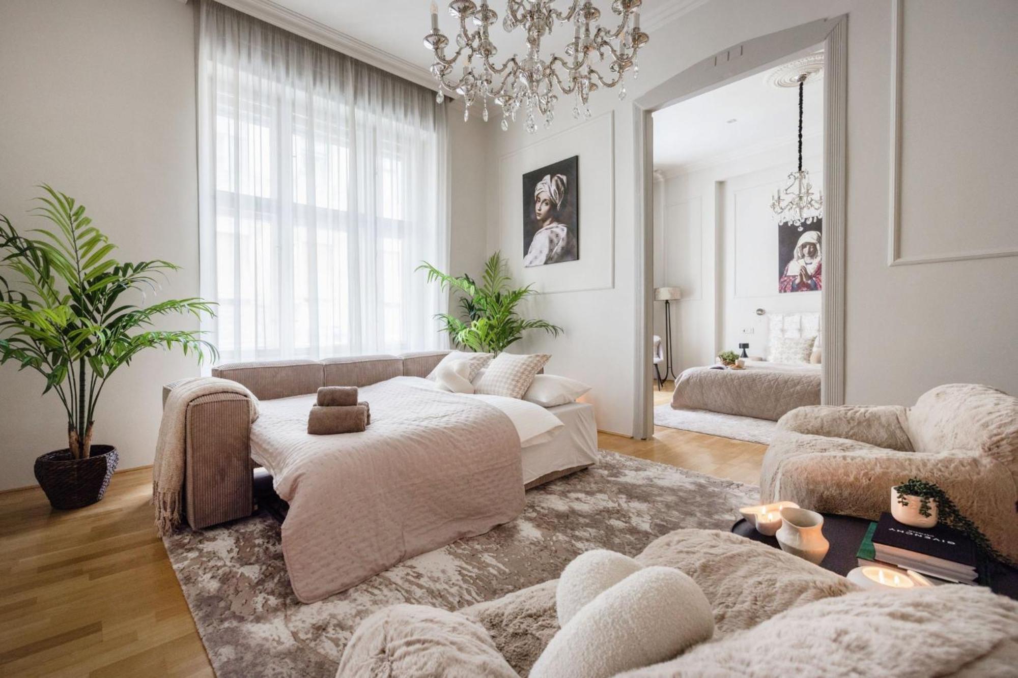 Timeless Elegant Apartment By Opera House 부다페스트 외부 사진